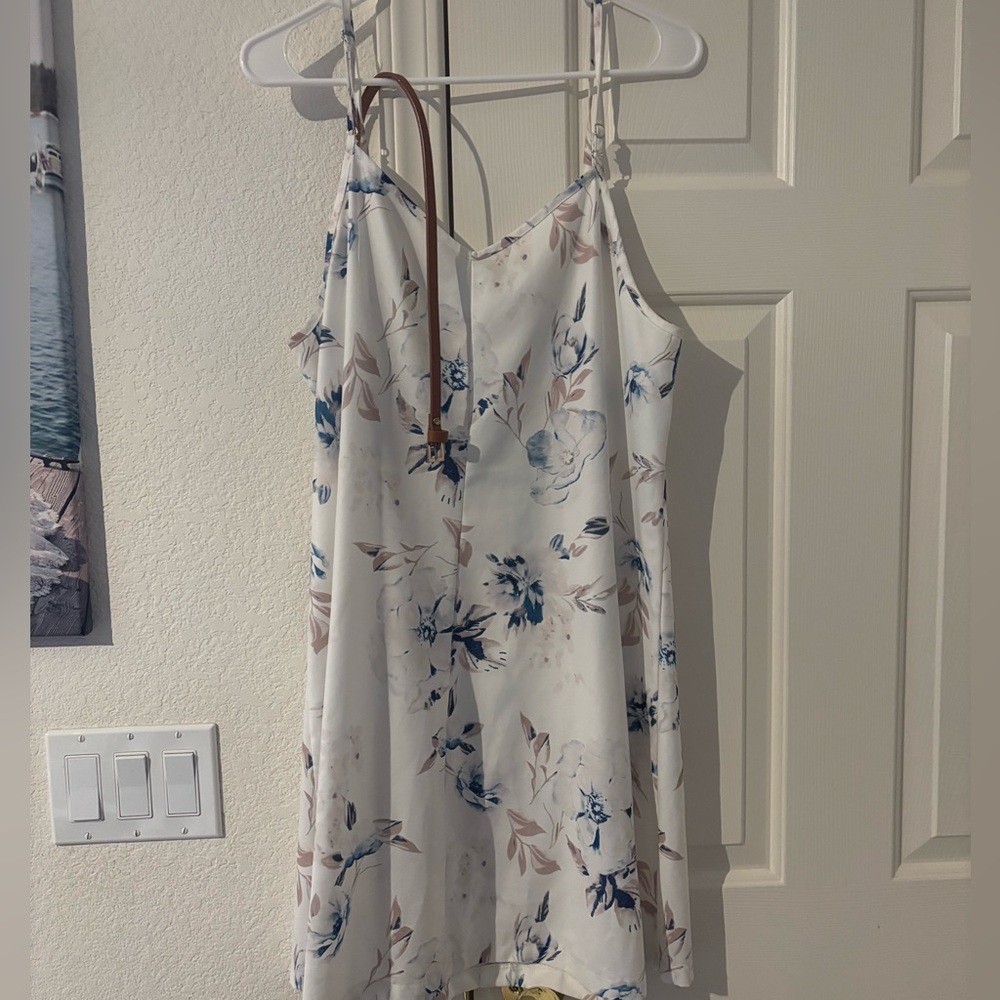 Cute summer dress with belt